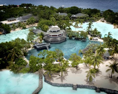 5 star resorts philippines.